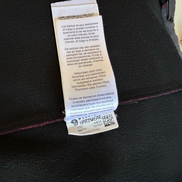 Mountain Hardwear Red and Black Softshell Jacket - Picture 5 of 7